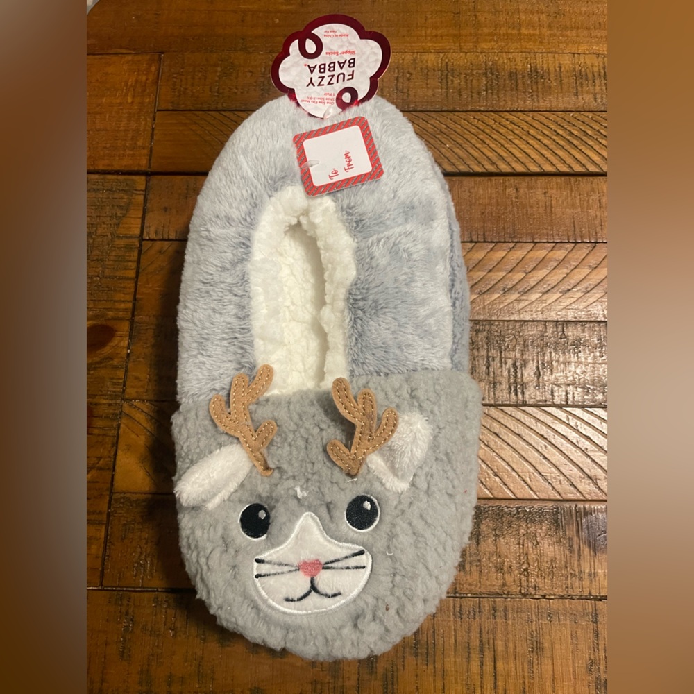 Fuzzy Slippers NWT